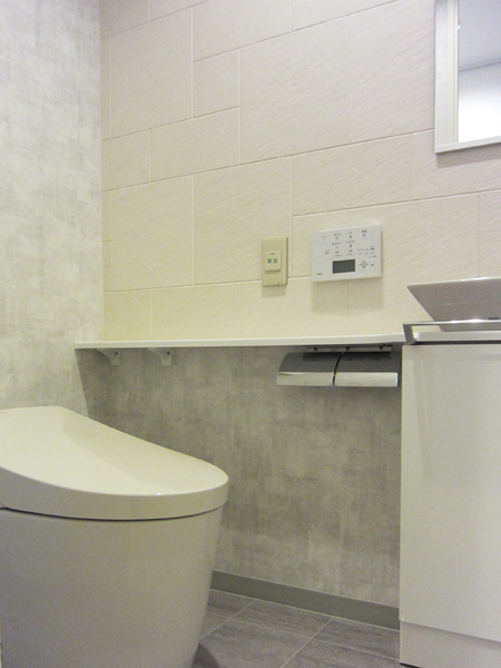 リビングを可動式の間仕切りで明るく広い空間に リビングを可動式の間仕切りで明るく広い空間に